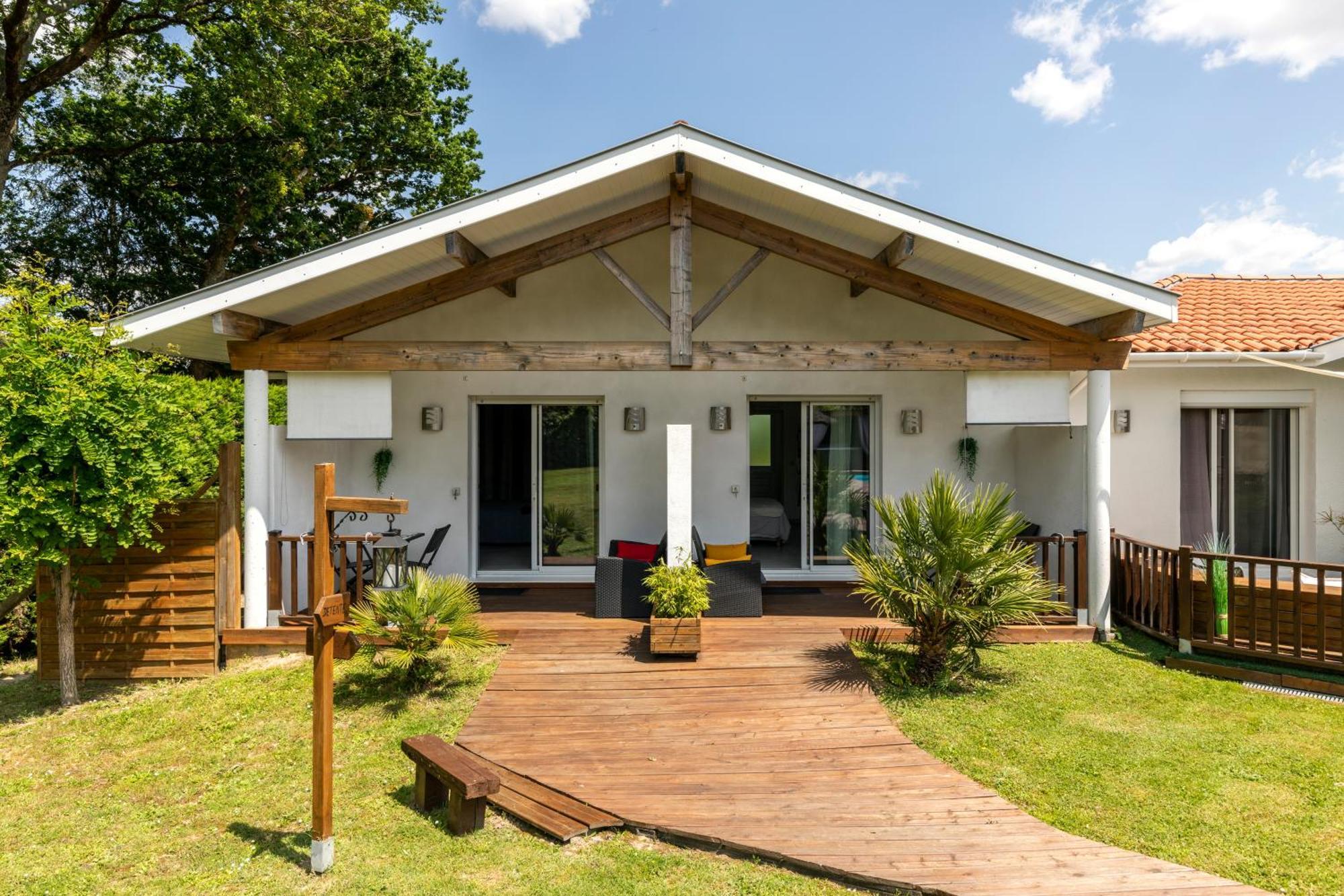 Gite & Chambres D'Hotes - Le Petit Bali Saint-Pandelon Exterior photo