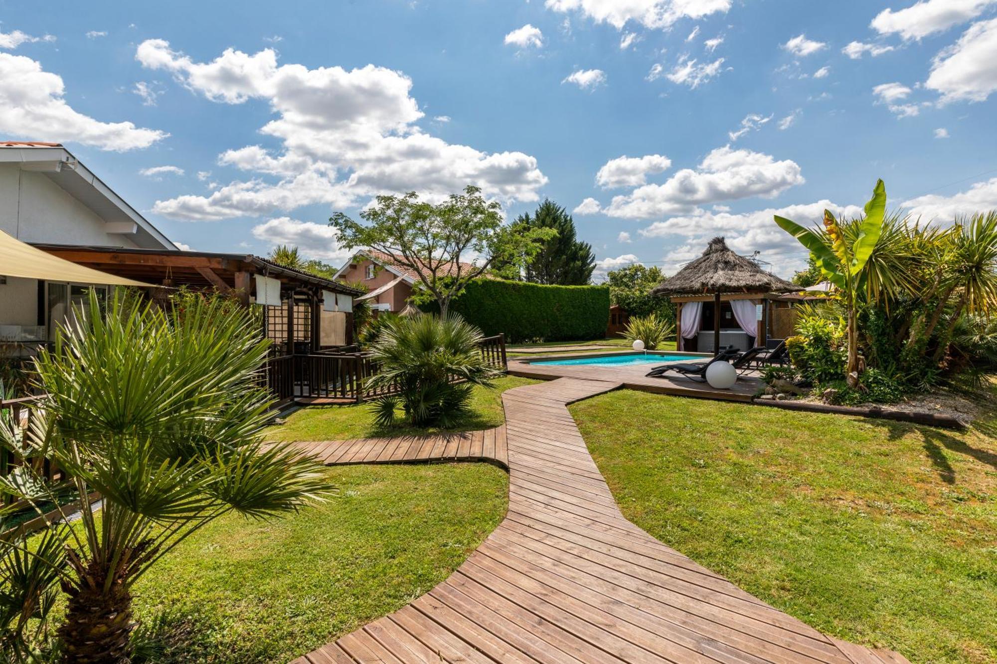 Gite & Chambres D'Hotes - Le Petit Bali Saint-Pandelon Exterior photo